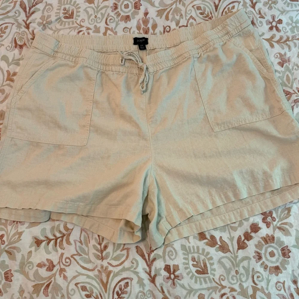 3 pairs of shorts - Picture 3 of 5